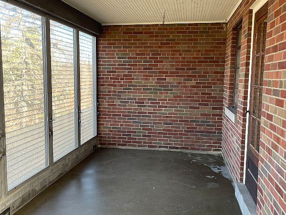 4th image of 2774 W North Bend Rd #2