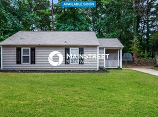 6022 Woodthrush Dr, Charlotte, NC 28227