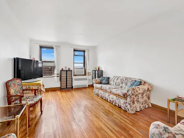 2251 Knapp Street image 1 of 18