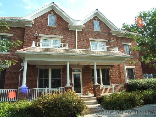 52 Warren St, Columbus, OH 43215