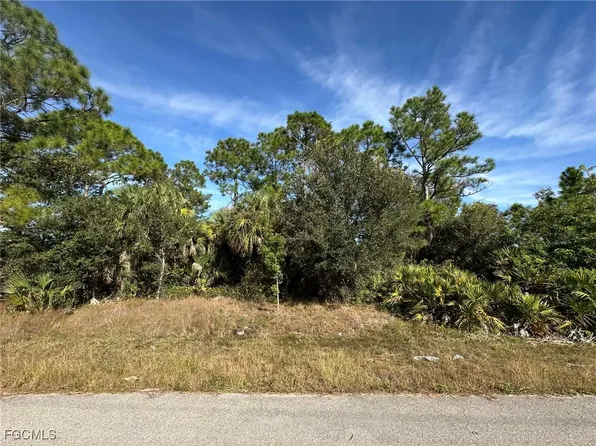 3416 39th St SW, Lehigh Acres, FL 33976