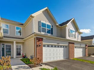 1147 Hawk Hollow Dr, Yorkville, IL 60560