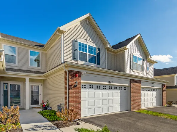 1147 Hawk Hollow Dr, Yorkville, IL 60560