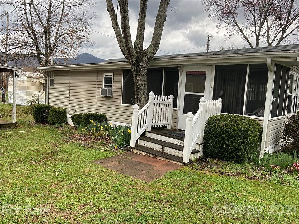 1st image of 427 Winngray Ln #427