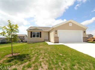 2903 Conlor Dr, Bloomington, IL 61704