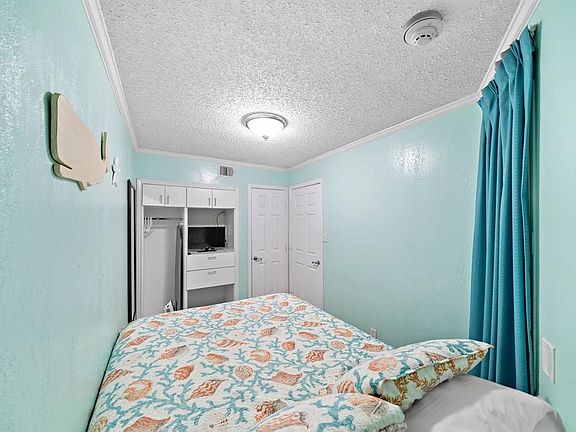 5th image of 6102 Seawall Blvd #361