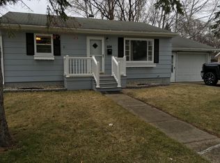 608 19th Ave S, Grand Forks, ND 58201