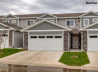 719 Umbra Pl, Norwalk, IA 50211