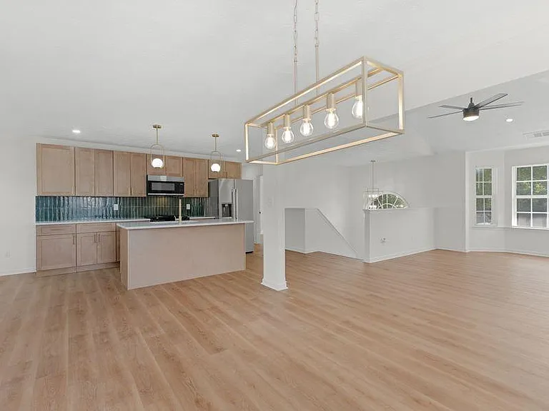 6060 Winston Trce — Photo 9
