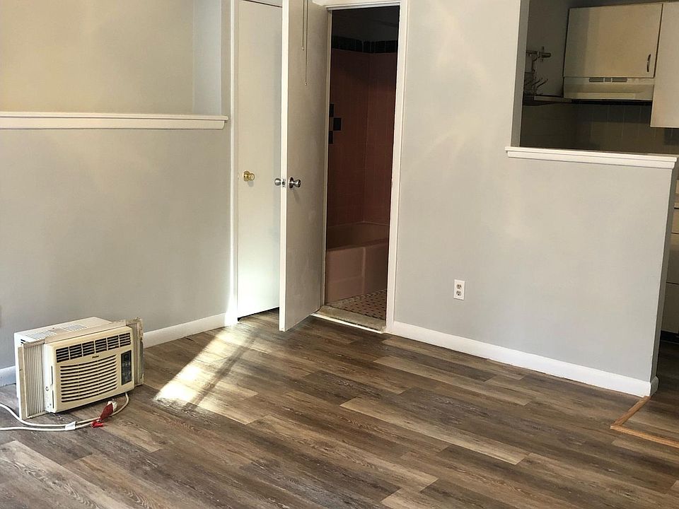1st image of 912 Pine St #1F