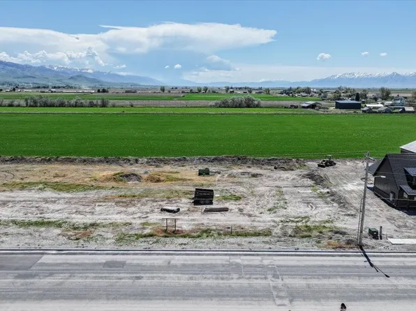 108 E 200 S, Lewiston, UT 84320