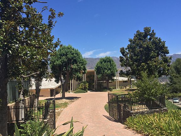 4th image of 645 Hillcrest Ave