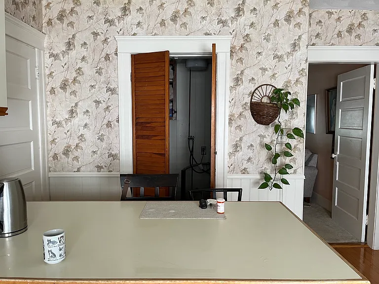 6 Manor St #2 — Photo 10