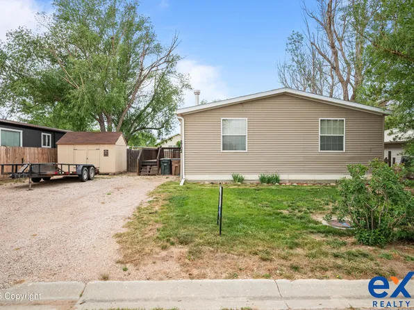 2702 Cheryl Ave, Gillette, WY 82718