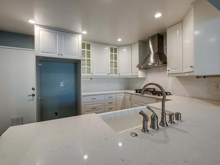17030 Mount Lilita Ct — Photo 6