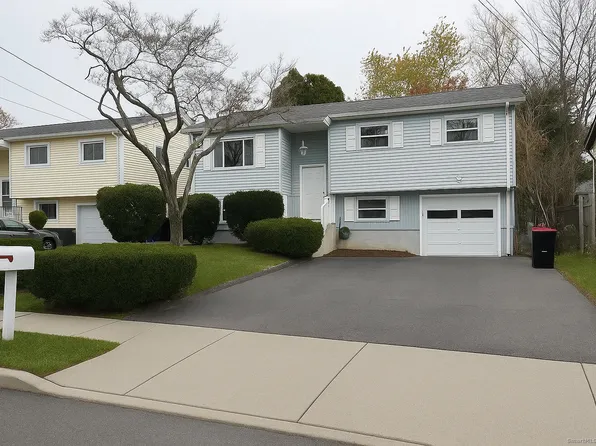 14 Windward Road, Norwalk, CT 06854