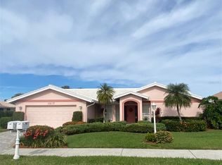 1517 Waterford Dr, Venice, FL 34292
