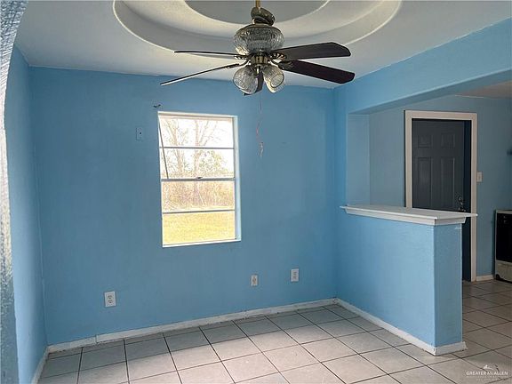 3rd image of 1015 Martinez St