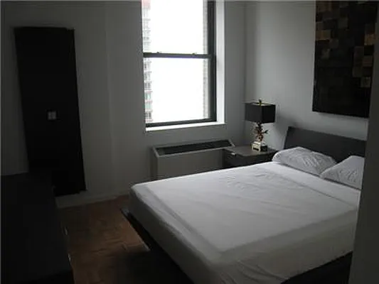 Rented by R New York | media 13