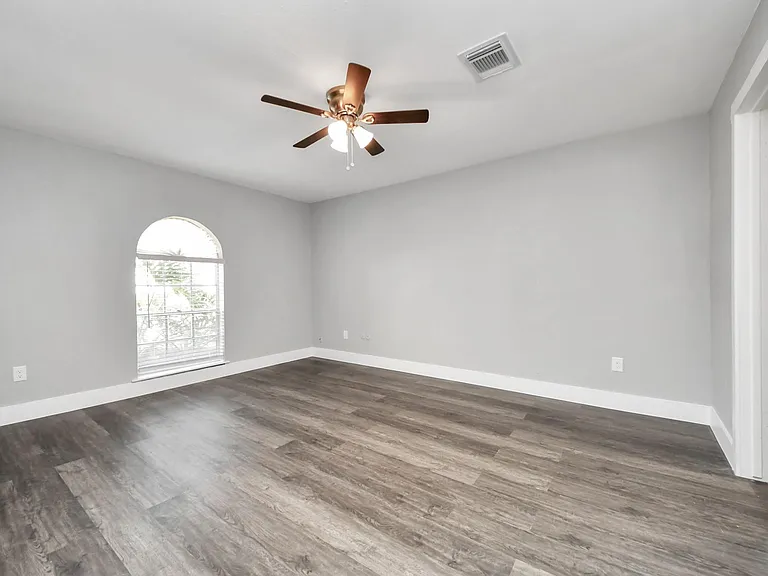 15423 Ridingwood Dr — Photo 23