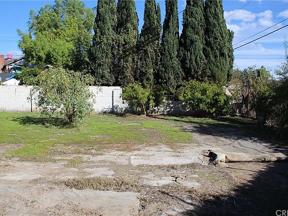 4th image of 11308 Borden Ave