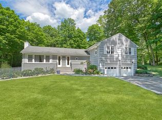7 Cross Ridge Rd, Chappaqua, NY 10514