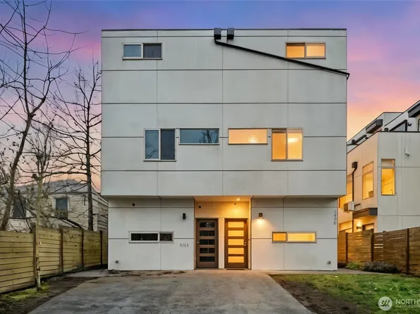 8358 19th Avenue NW #B, Seattle, WA 98117