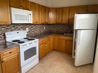 254 1st St FLOOR 2, Yonkers, NY 10704