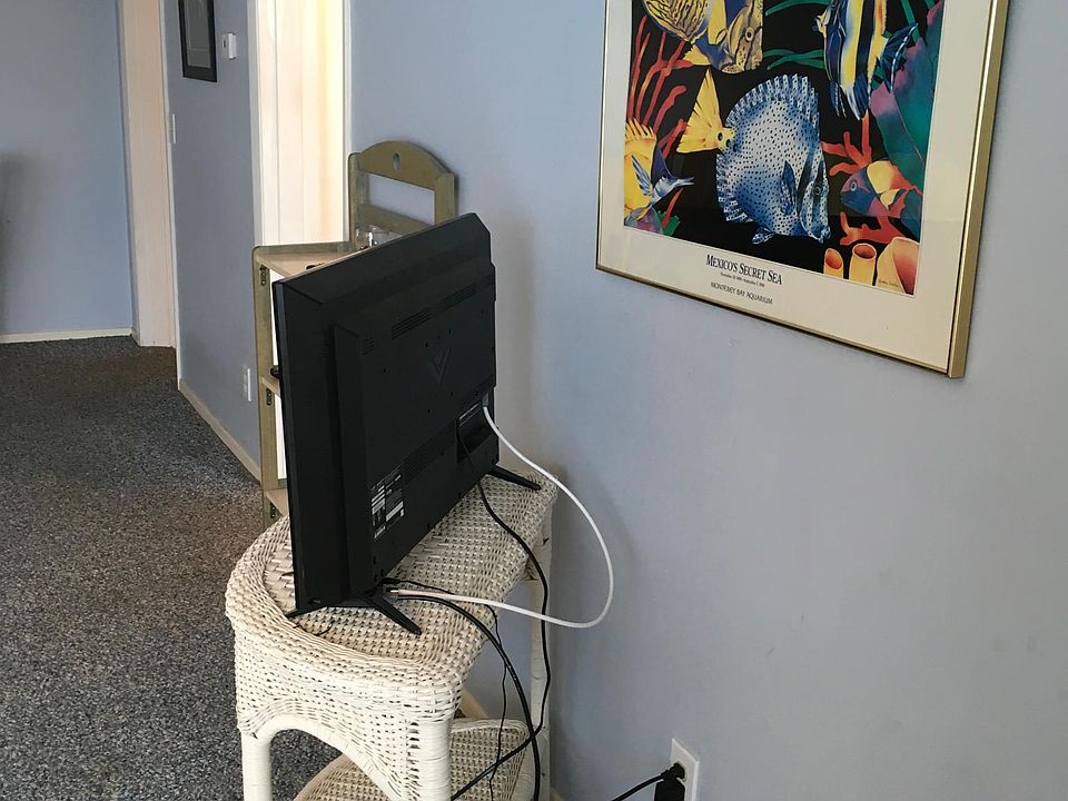 1st image of 202 Broadway Ave E #406