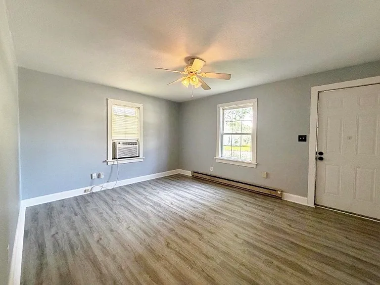 616 W Hamilton St — Photo 2
