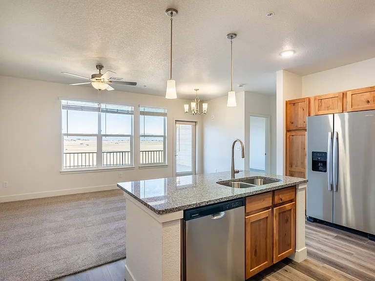 The Overlook Apartments — Photo 24