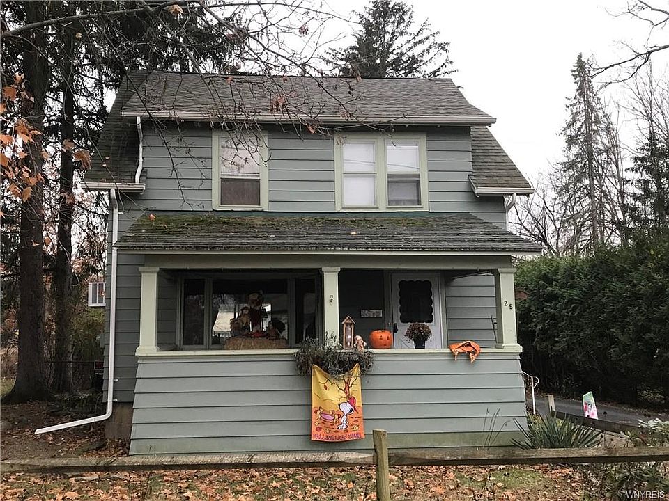 1st image of 28 Torrance Pl