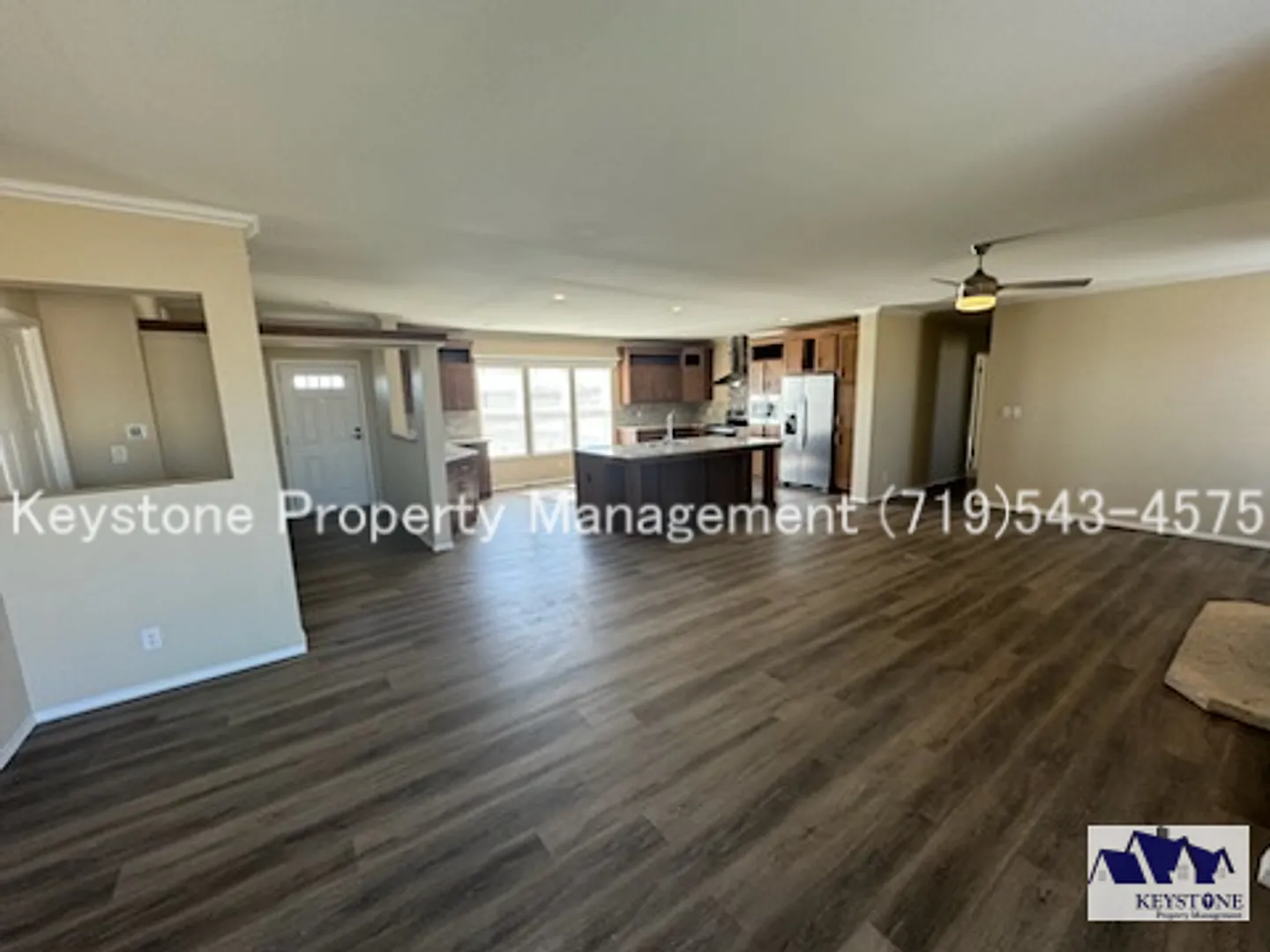Upscale, Modern 4 Bedroom/2 Bathroom/2 Car Garage Home, PW $2350/$2350 — Photo 2