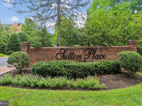 3217 Sutton Pl NW APT A, Washington, DC 20016