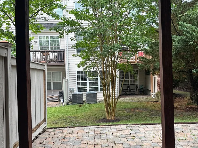 233 Galewood Dr — Photo 23