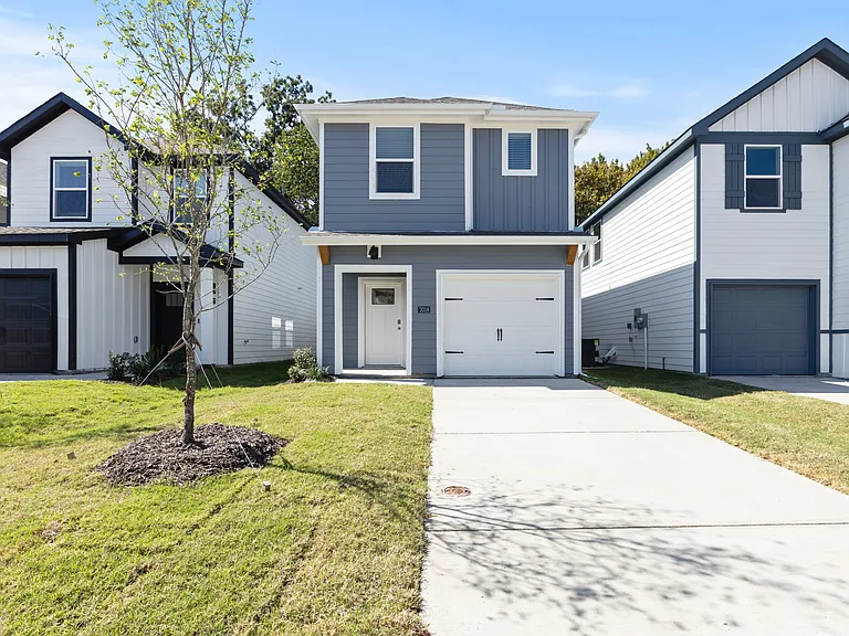 7016 Vining Dr — Photo 1