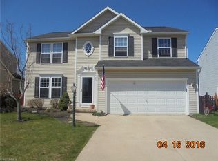 8686 Westfield Park Dr, Olmsted Township, OH