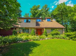 6733 Lower Ct, Slatington, PA 18080