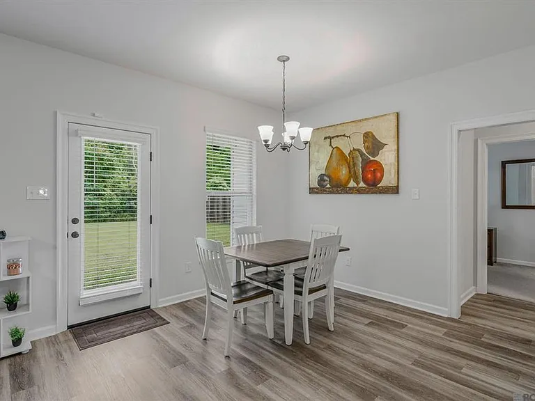 39110 Forestwood Ave — Photo 5
