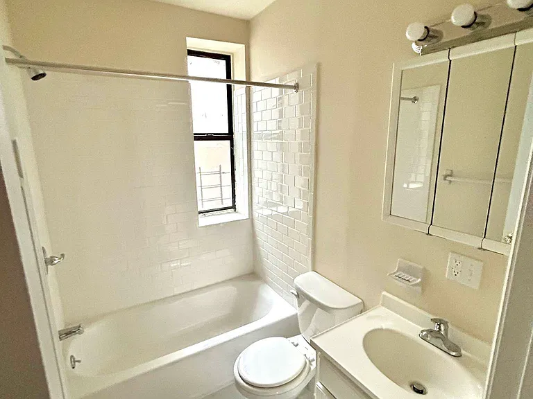 150 W 179th St #2D — Photo 9