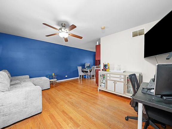 5th image of 3062 Euclid Ln