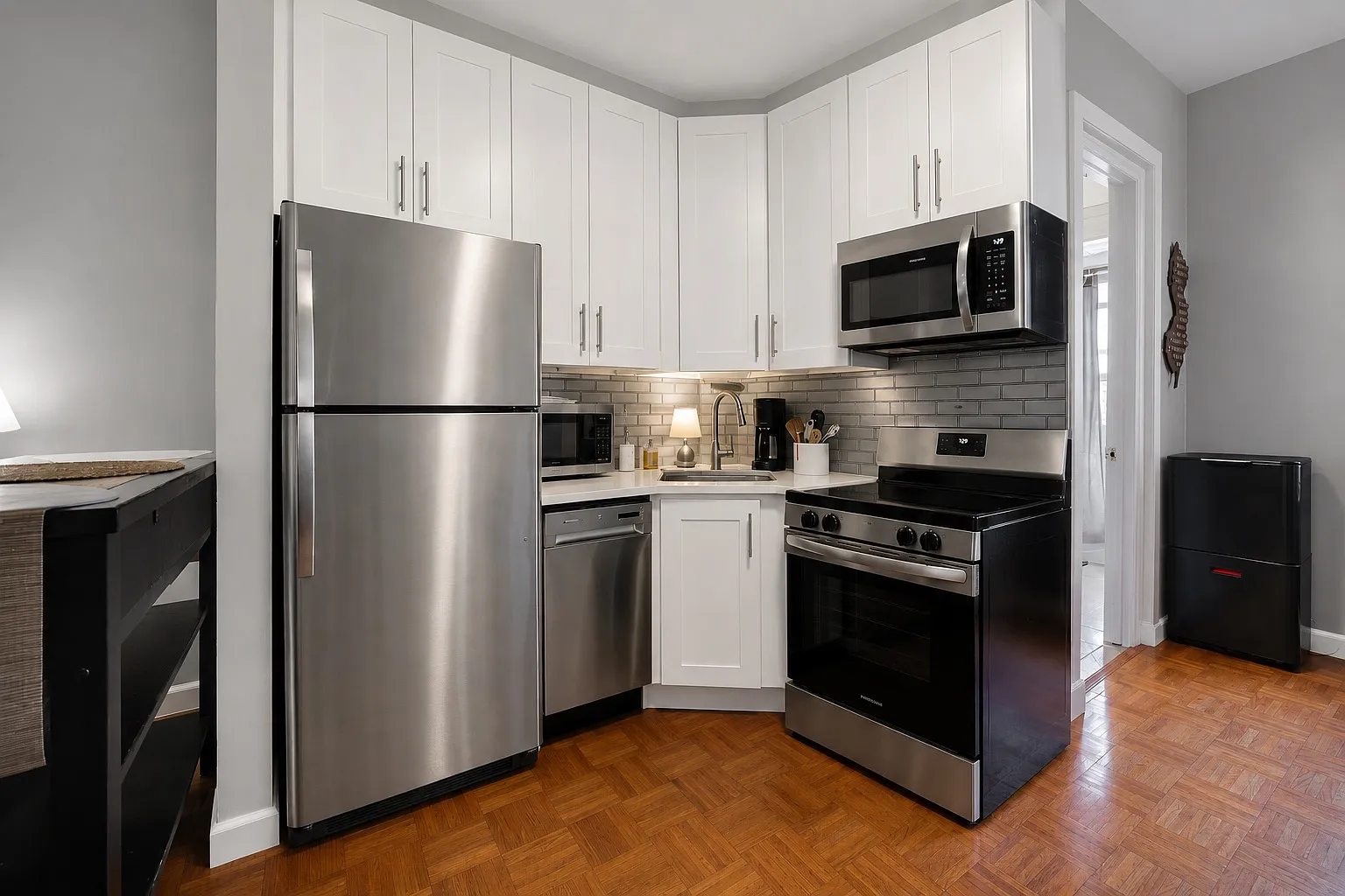 1 bed, 550 sqft, $3,000 — Photo 3