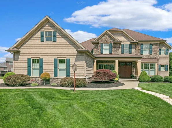 51210 Pine Croft Ct, South Bend, IN 46637