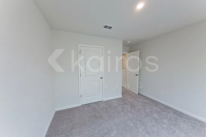 202 Topaz Ln — Photo 18