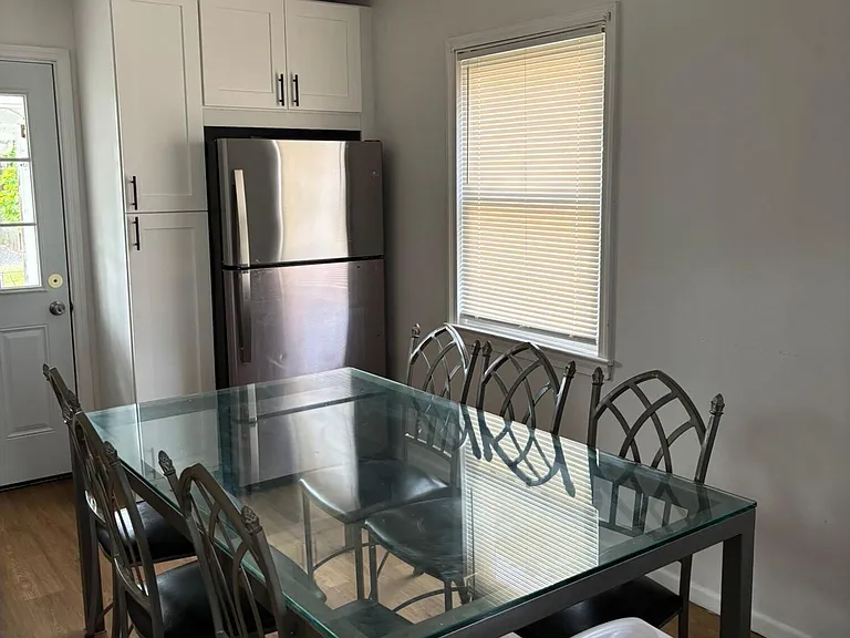 23 Campbell Ct — Photo 4