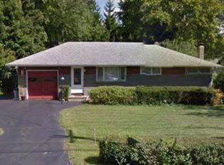 57 Phillips Rd, Rensselaer, NY 12144
