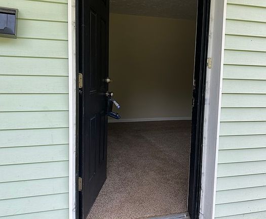 4th image of 6852 Biddy Ln