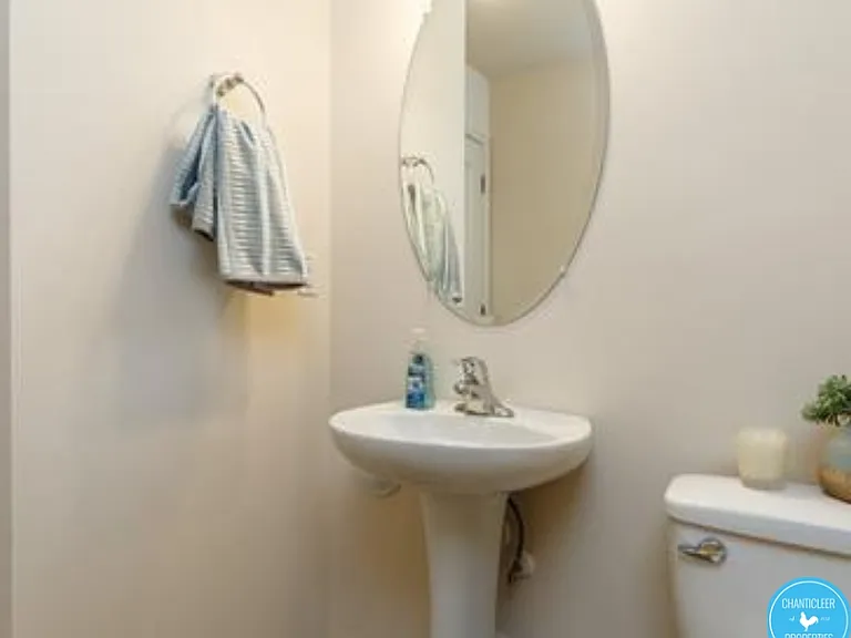 884 Saratoga Dr #1 — Photo 11