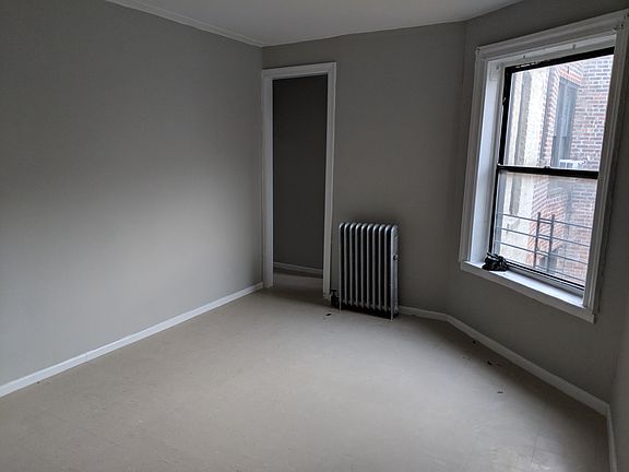 5th image of 2400 Walton Ave APT 4G