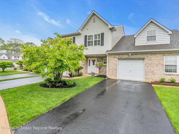 2 Lone Oak Way, Eatontown, NJ 07724